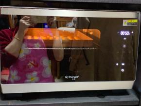 送入烤箱中层，上下火100度烤45分钟即可（烘烤时间与温度根据实际情况设定）