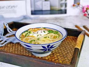 用姜汤煮面，作为早餐，特别好，驱寒暖胃。