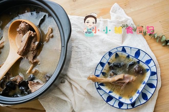 秋天干燥美味的香菇鸭汤做起来