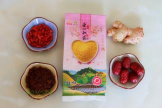 食材：金龙鱼爱心桃花小米、红枣、枸杞、生姜、红糖。
