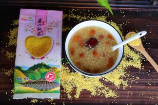 红糖小米粥，女生要常吃，对身体好