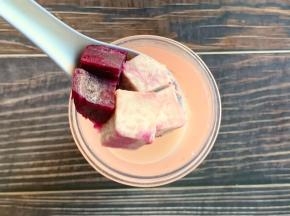 蒸熟的紫薯香芋取一半