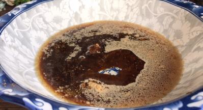 把除面粉外的食材混合均匀