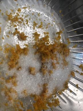 20克糖加入橙皮