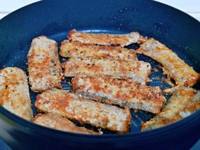 两面各煎至1分钟即可关火出锅。