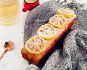 柠檬片的大小，随个人喜好，也可以换成橙子片