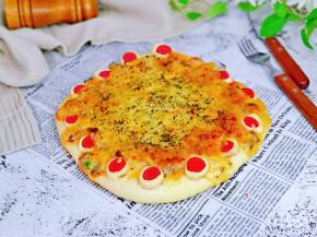 黑胡椒牛肉粒披萨出炉啦！太诱人了吧～