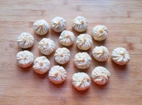 看看包好的小笼包，萌萌哒！