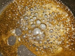 煮开后 开始起大泡泡 转小火
