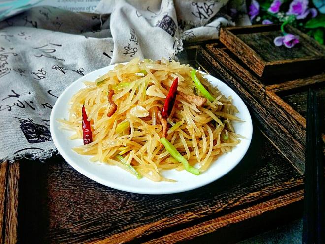 家常酸辣土豆丝