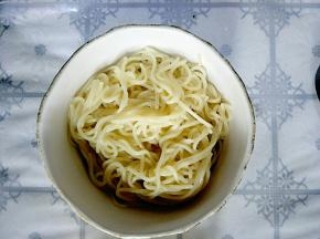 把面盛出