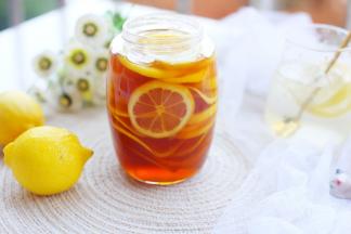 盖上盖子密封好，冷藏三天就可以泡水喝啦。