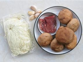 准备好所有食材。