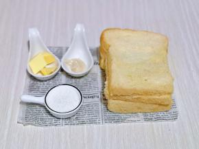 准备食材，白砂糖建议用粗砂糖，口感好。