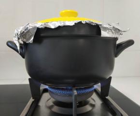 盖上盖子，用最大火猛烤。