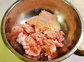 两种肉及虾肉混合