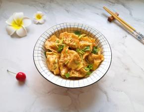 超级好吃的红油干拌饺子。