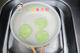 用料理棒全部打成泥，是很浓稠的状态