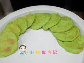 把饼一个个摆好，再做一碗汤就完美啦