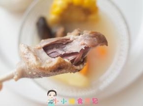 调味料很少，主要是靠食材本身的味道来提味