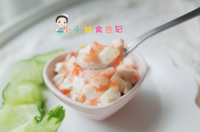 8个月以上三文鱼胡萝卜豆腐羹