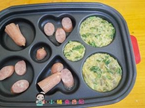 一岁以上还可以煎一些香肠，等凝固后再翻面
