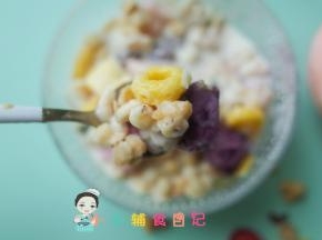 直接把花生酱淋在麦片上面也很好吃哦