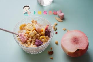 水果根据自己的喜好添加，还可以加一些果干