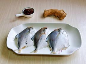 准备部分食材。