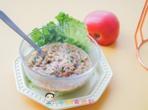 如果大一点的宝宝可以把菜切大一些，龙须面不要掰那么短就可以