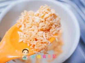 炒到表面有点微黄就可以了
