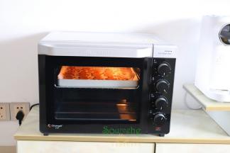 烤箱预约，175度，15分钟，饼干烤至金黄色即可出炉。