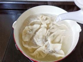 期间可以添2次冷水。