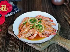 这道虾腌制好后也可以小火煎。