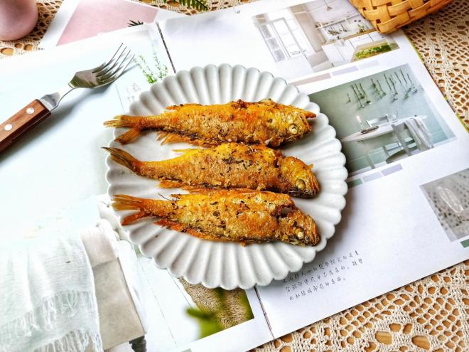 罗勒香酥小梅鱼