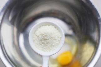 加入澳优珀淳奶粉。