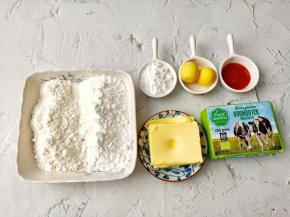 所有食材都称重备用。