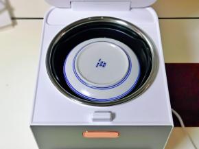 这一步也很关键哈，一定要盖上盖子，如果没有盖子，盖上“耐高温”的保鲜膜也可以。