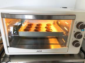 放入预热好的烤箱170度15分钟