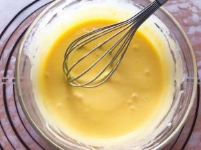 搅拌至顺滑无颗粒状态