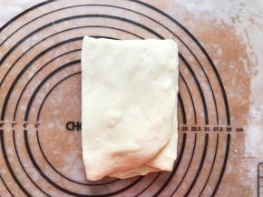 两边向中间折叠