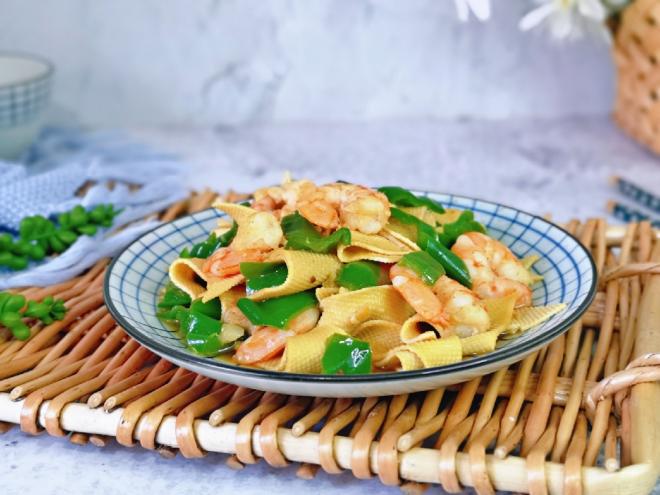 虾仁干豆腐炒青椒