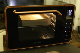 烤箱预热150度，上下火，中层40分钟（最后5分钟可以调高上火170度）。