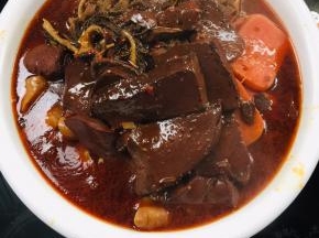 连汤汁儿一起倒入碗中！