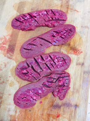 猪腰先直刀切，再斜刀切！