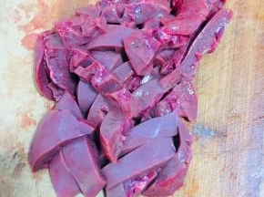 然后切成长条备用！