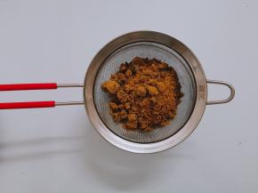红糖过筛