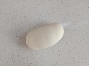 材料混合揉成超级无敌光滑的面团