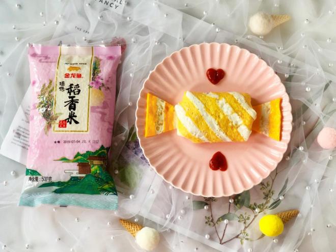 蛋包饭也可以萌萌哒，糖果的造型超吸睛！