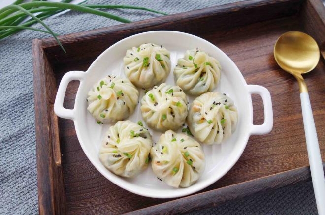 韭菜三鲜生煎包